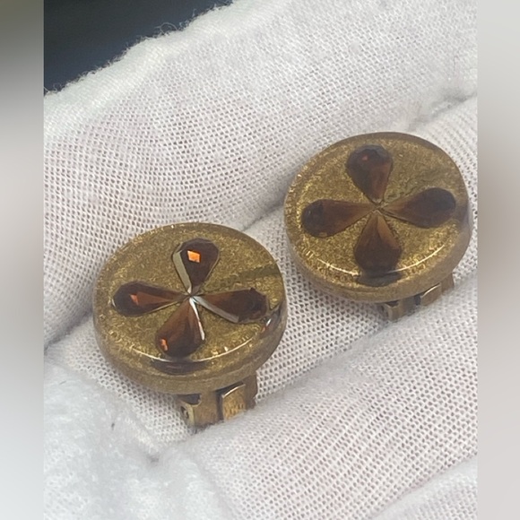 Chanel Vintage Lucite Amber Four Leaf Clip On Earrings - Picture 11 of 16